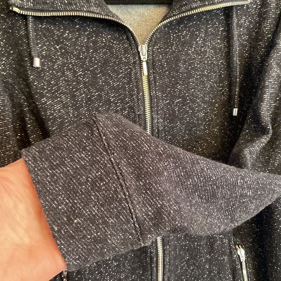 Zenergy by Chico’s size 2 lightweight jacket - Picture 6 of 13